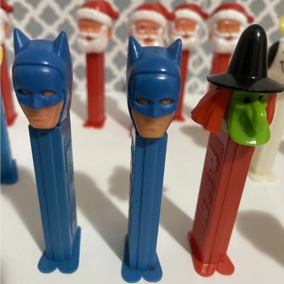 Vintage PEZ Candy Dispenser Collection: Lot of 27 - Picture 4 of 12